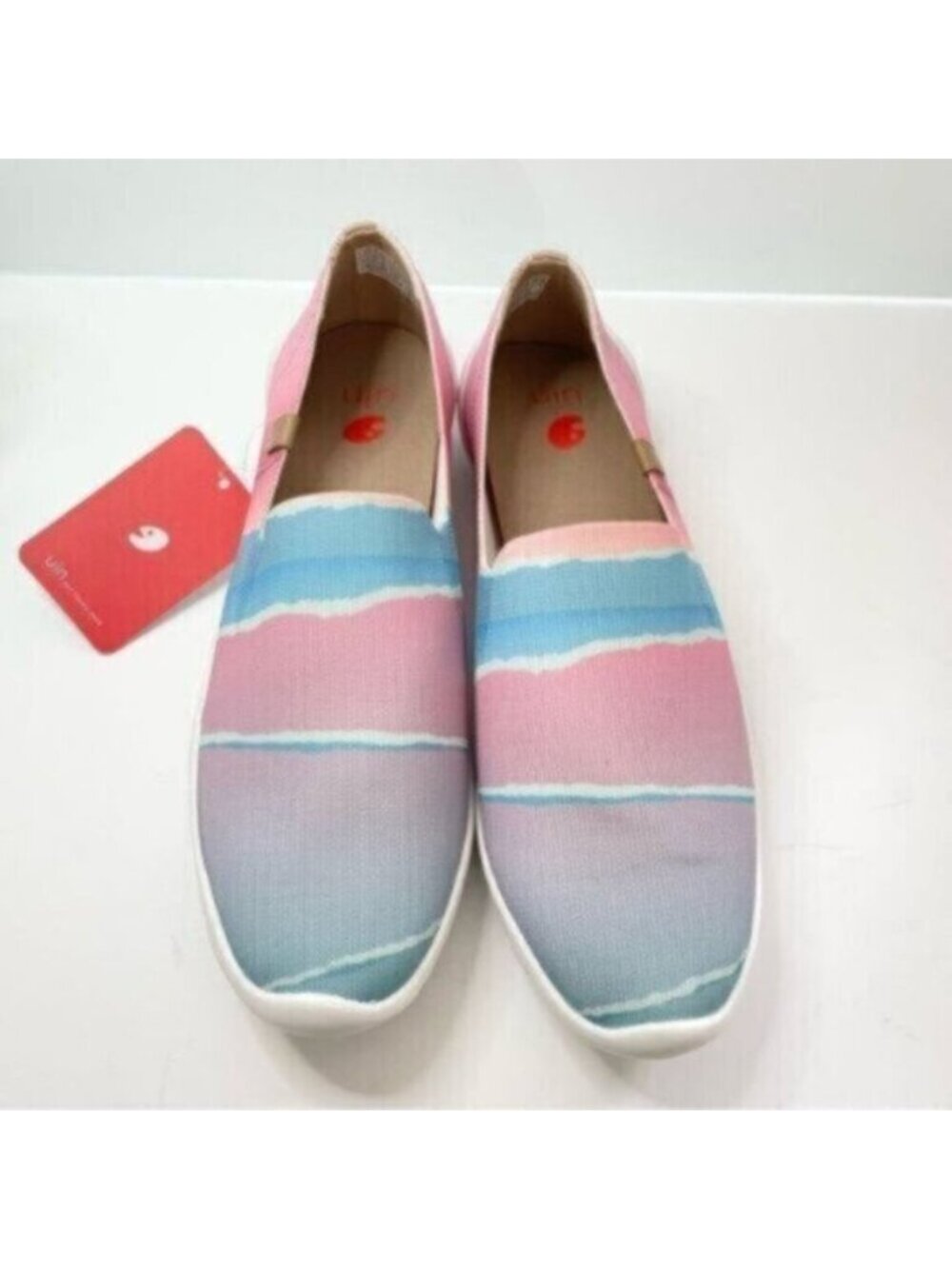NWT UIN Womens Shoes Size 10.5 Knitted Upper Loafer Pink Wave